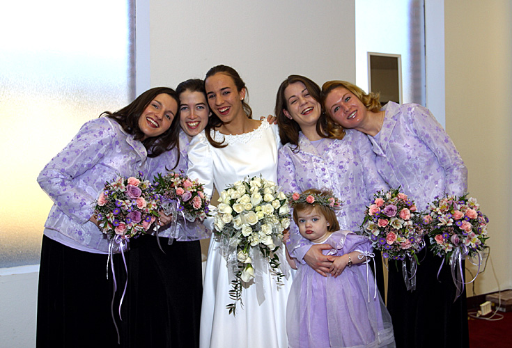 Rachael and her bridesmaids having a good time before the ceremony